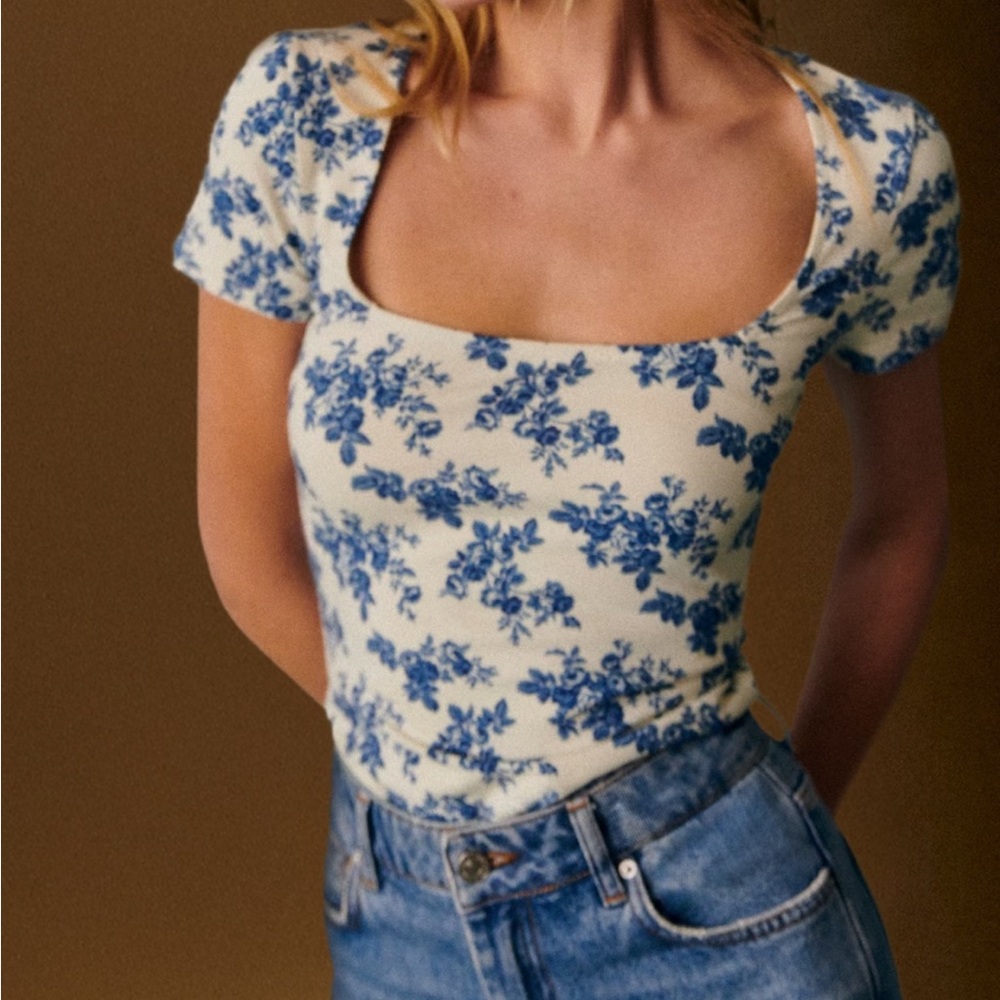 Sezane | Amara Tshirt in Fiori Blue | sz Large